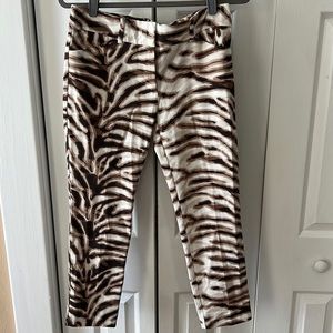 NY&CO Capris Sz 8 Zebra Pattern